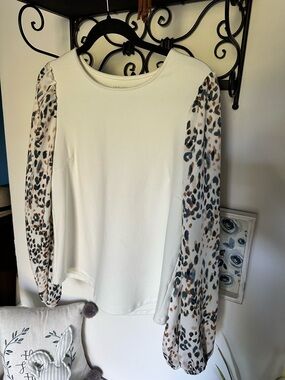 Nine West Cream Top with Leopard-Print Puff Sleeves